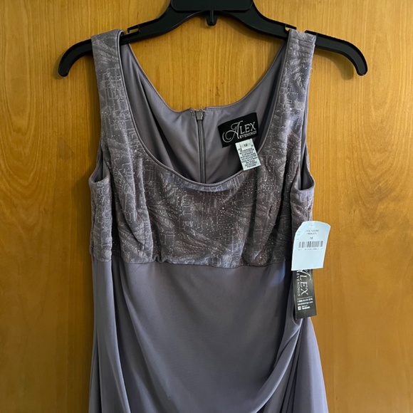 ALEX EVENINGS 2-Piece Mother Of The Bride Gown Dress - Picture 6 of 12